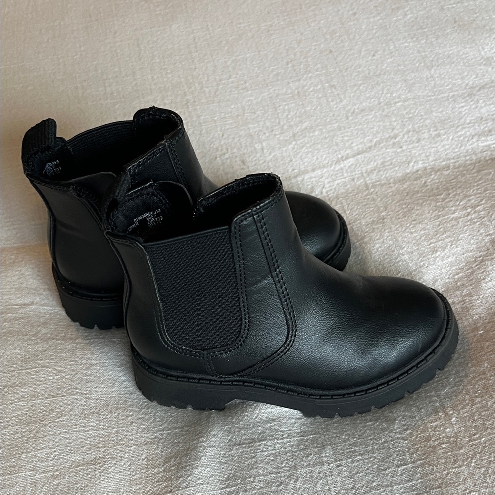 Toddler Black Chelsea Boots Size 7